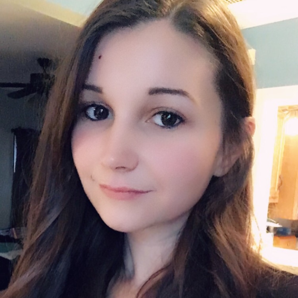 Meet your Posher, Ashley